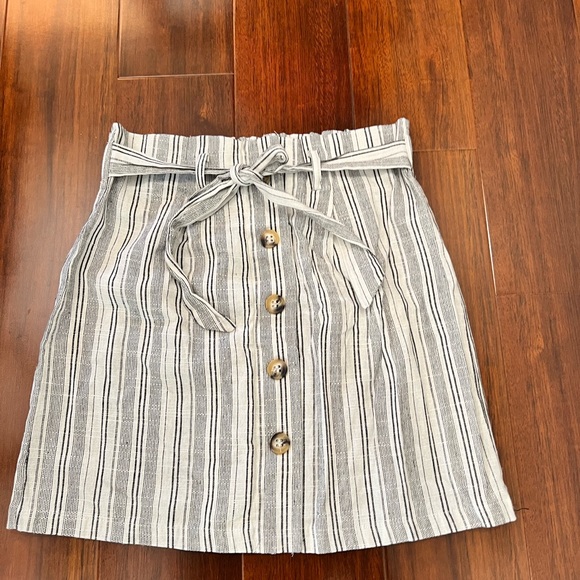 Papaya Dresses & Skirts - Striped Skirt: Black and White